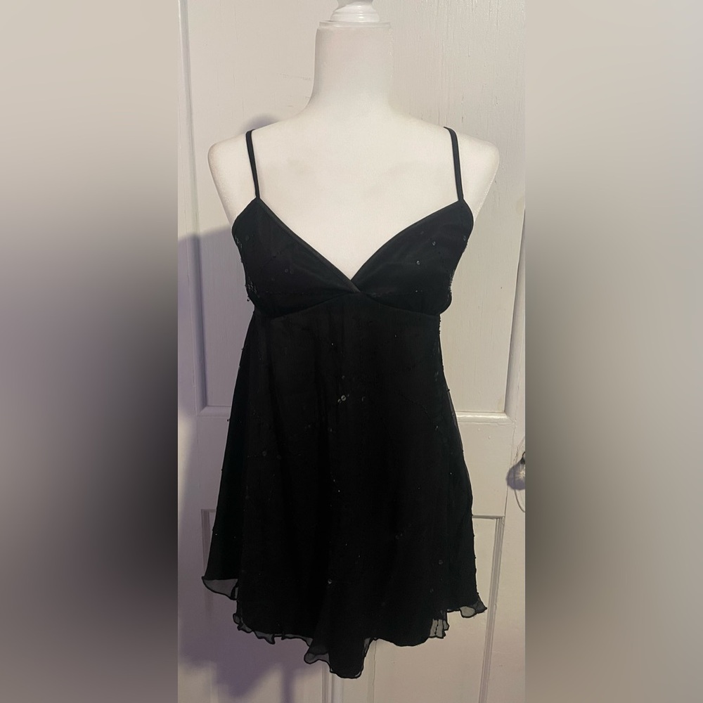 Vintage Forever 21 Black Sequin flowy tank top